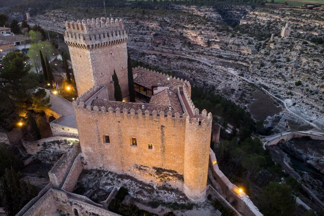 Hotel Parador De Alarcón Exteriér fotografie